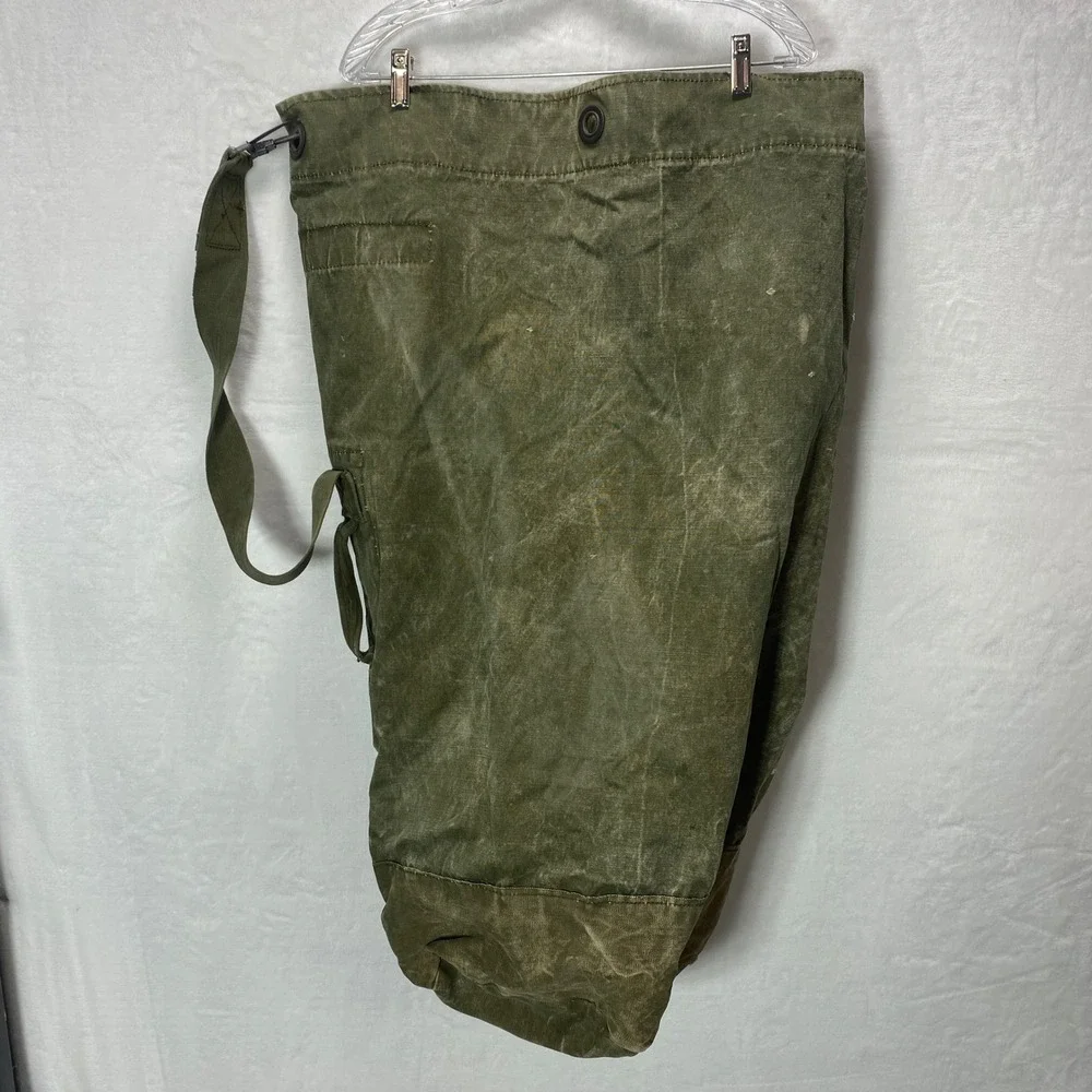 Vintage Olive Green Canvas FieldArmy Duffle Bag